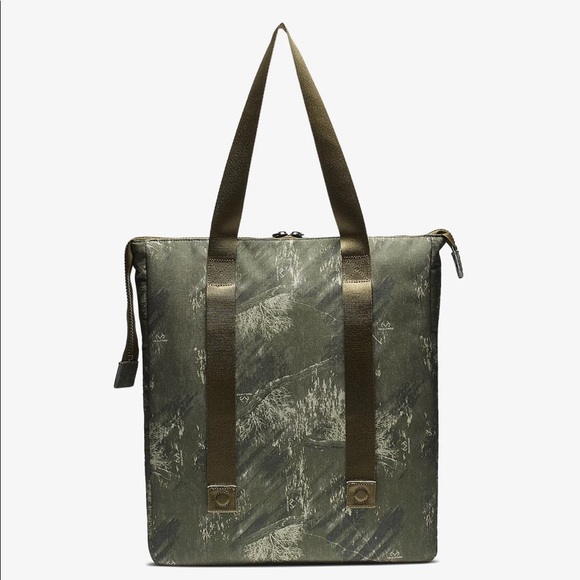 Nike Realtree Printed Pocket Tote NWT - Picture 6 of 8